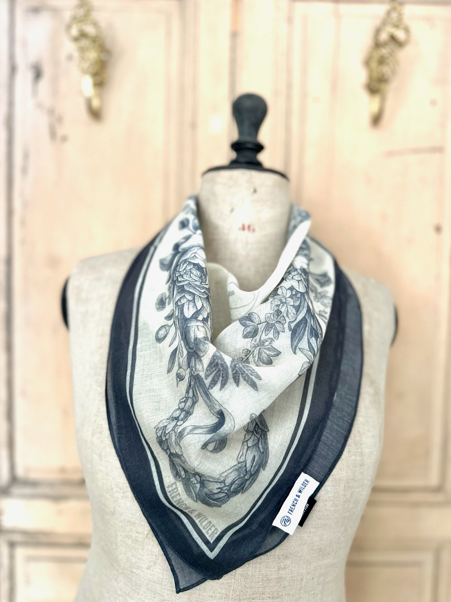 小物 Q retailor vintage scarf made in france Swag design scarf - Blue – French & Wilder